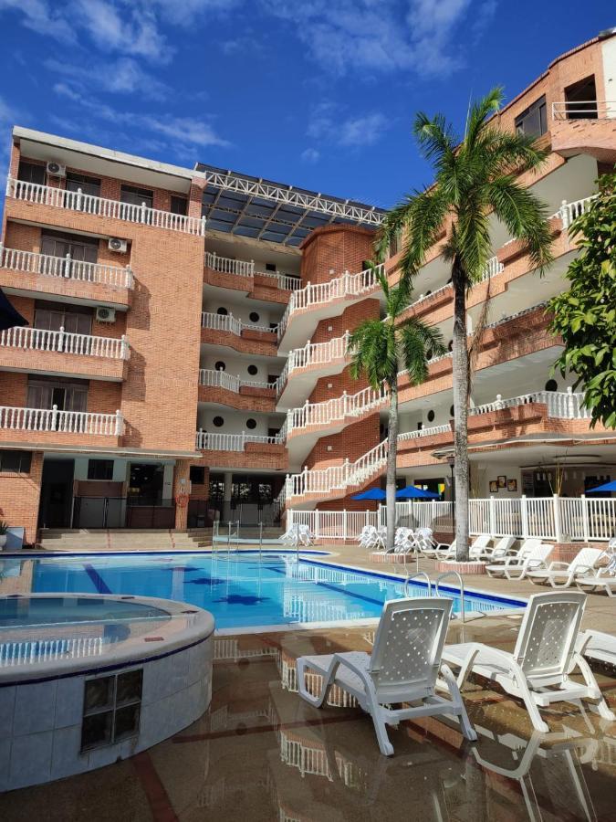 Zahira Hotel Melgar Eksteriør billede