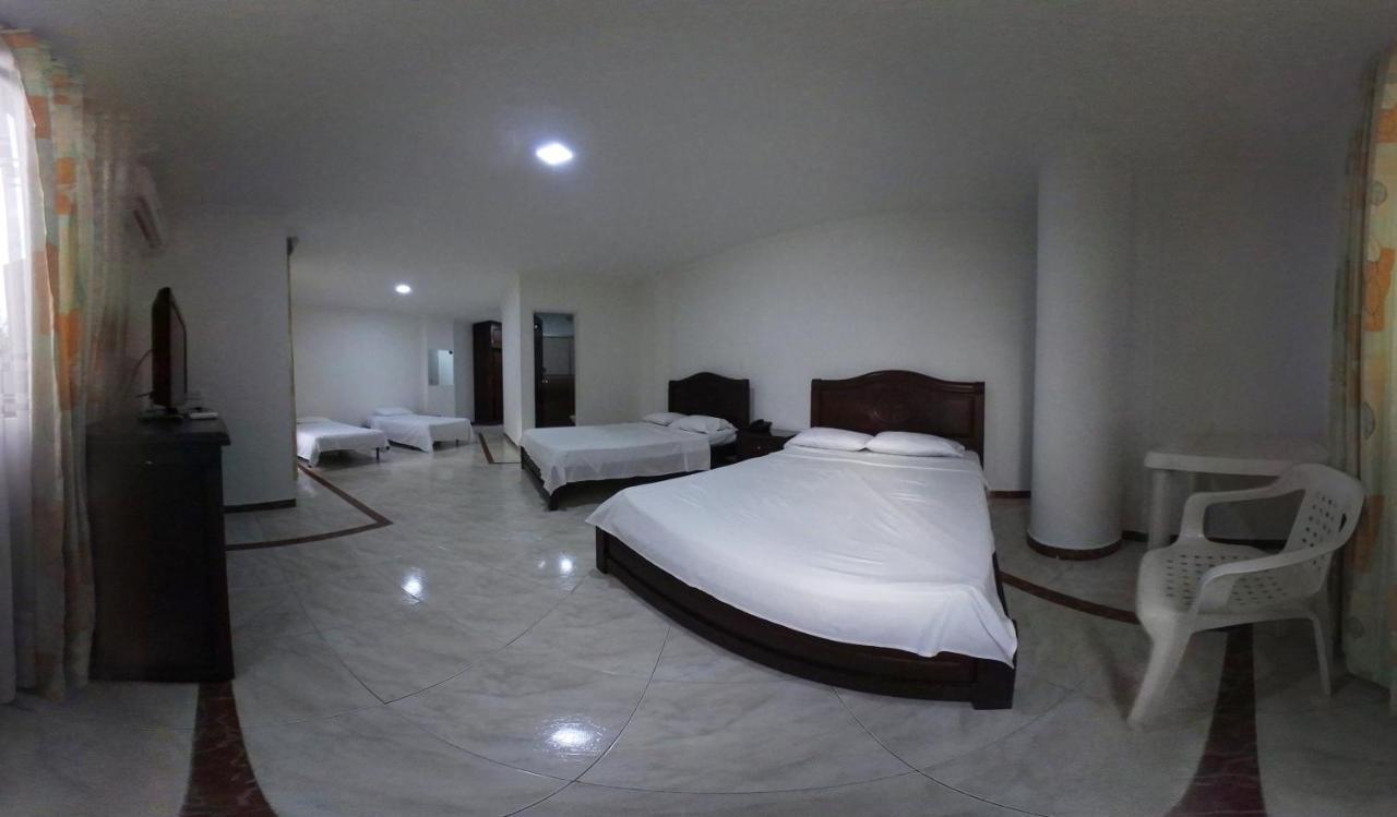 Zahira Hotel Melgar Eksteriør billede