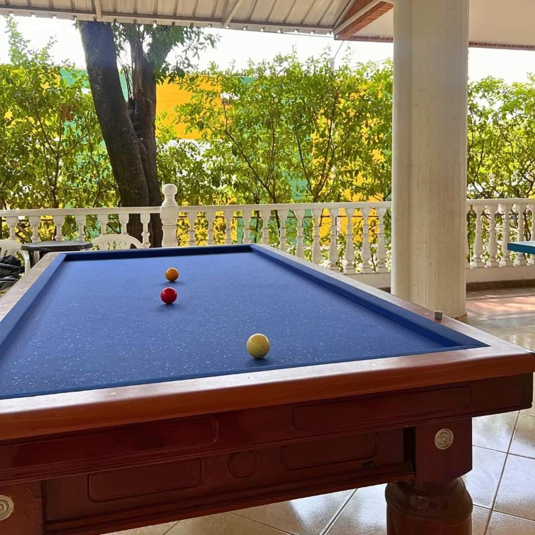 Zahira Hotel Melgar Eksteriør billede