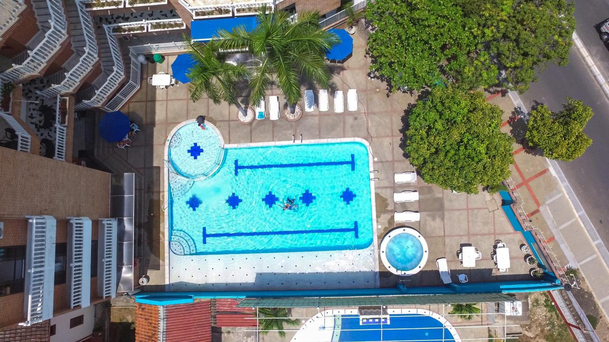 Zahira Hotel Melgar Eksteriør billede