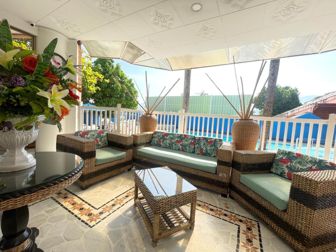 Zahira Hotel Melgar Eksteriør billede